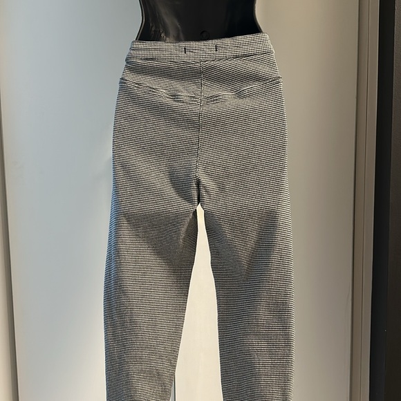 Woman’s FREE PEOPLE Pants - Picture 3 of 3